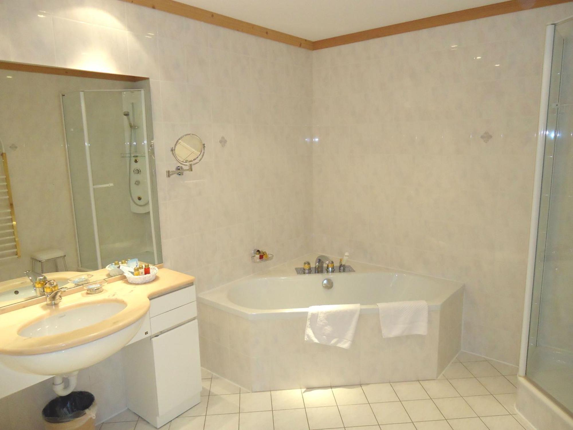 Grand Hotel Du Parc Crans-Montana Habitación foto